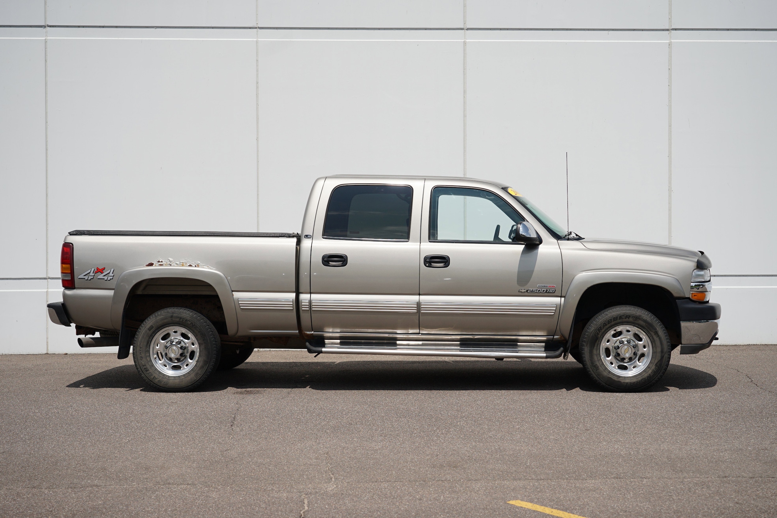 Used 2001 Chevrolet Silverado LS with VIN 1GCHK23181F187547 for sale in Cold Spring, Minnesota