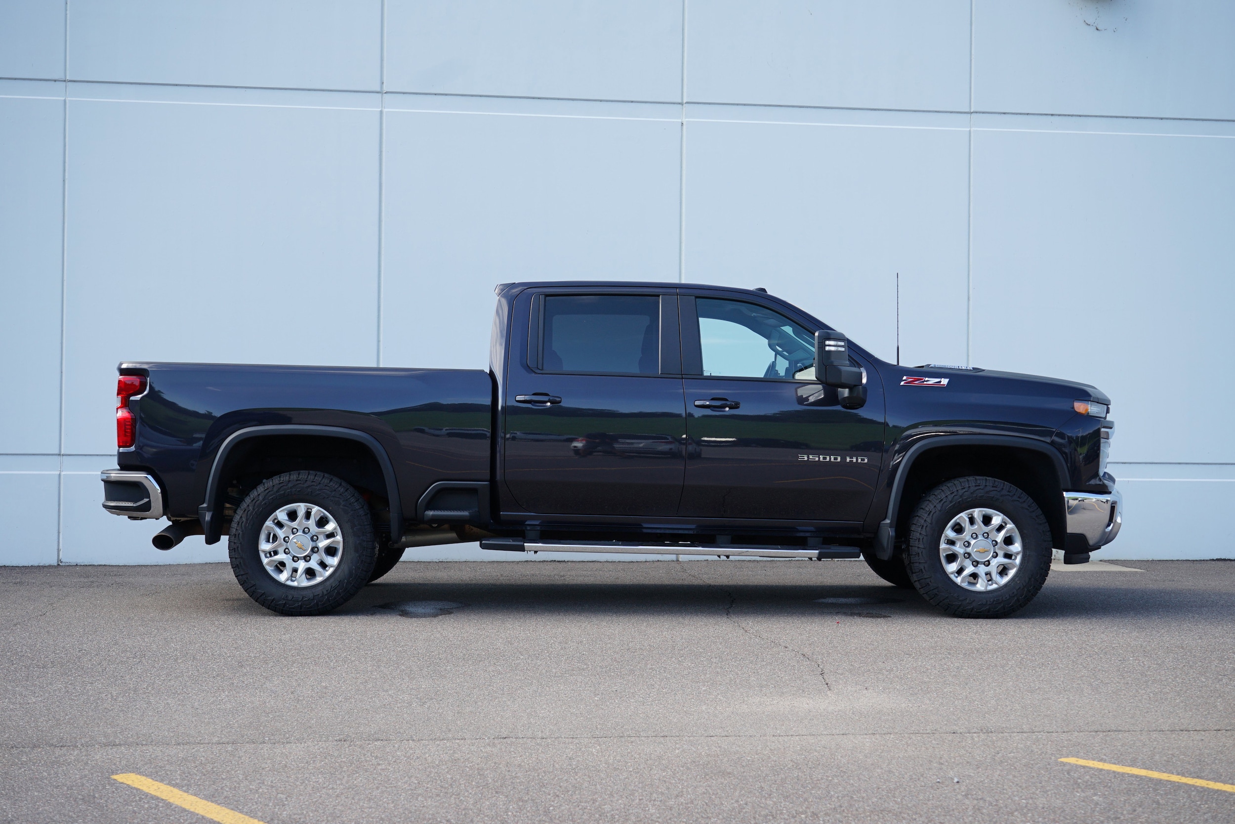 Used 2024 Chevrolet Silverado 3500HD LT with VIN 2GC4YTEY4R1122047 for sale in Cold Spring, Minnesota