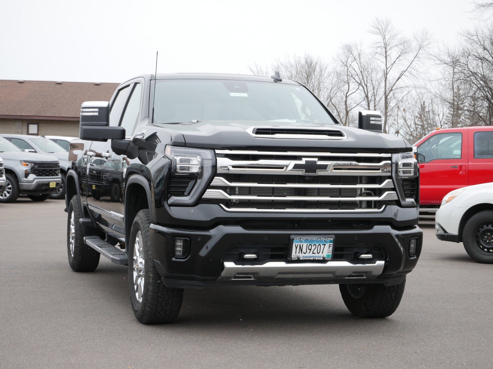 Used 2024 Chevrolet Silverado 3500HD High Country with VIN 2GC4YVEY3R1111889 for sale in Cold Spring, Minnesota