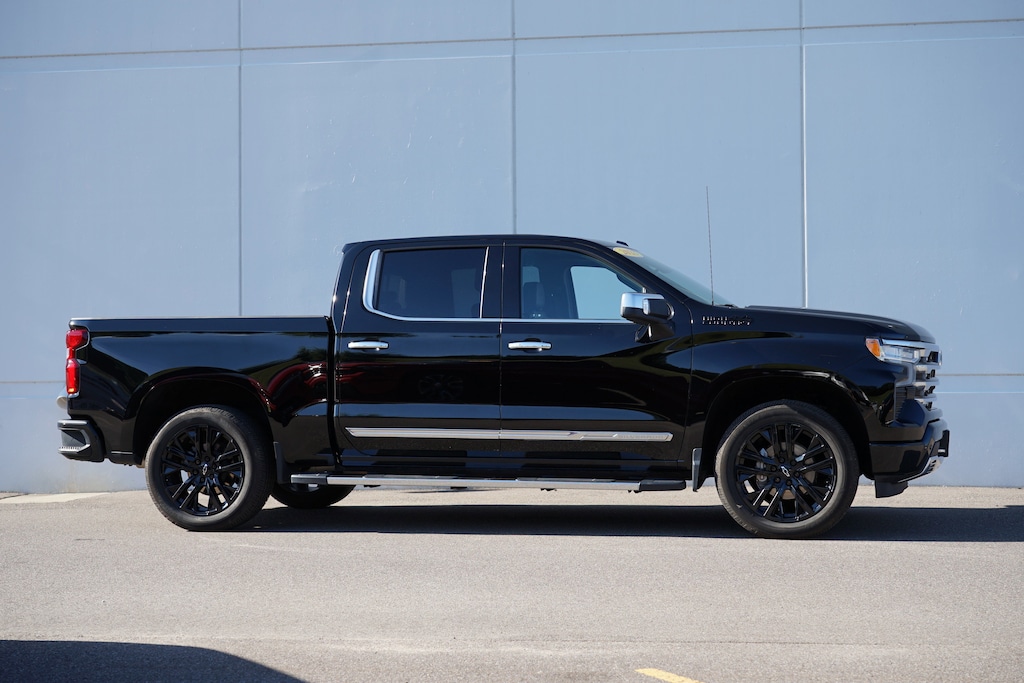 Used 2023 Chevrolet Silverado 1500 High Country Truck Crew Cab