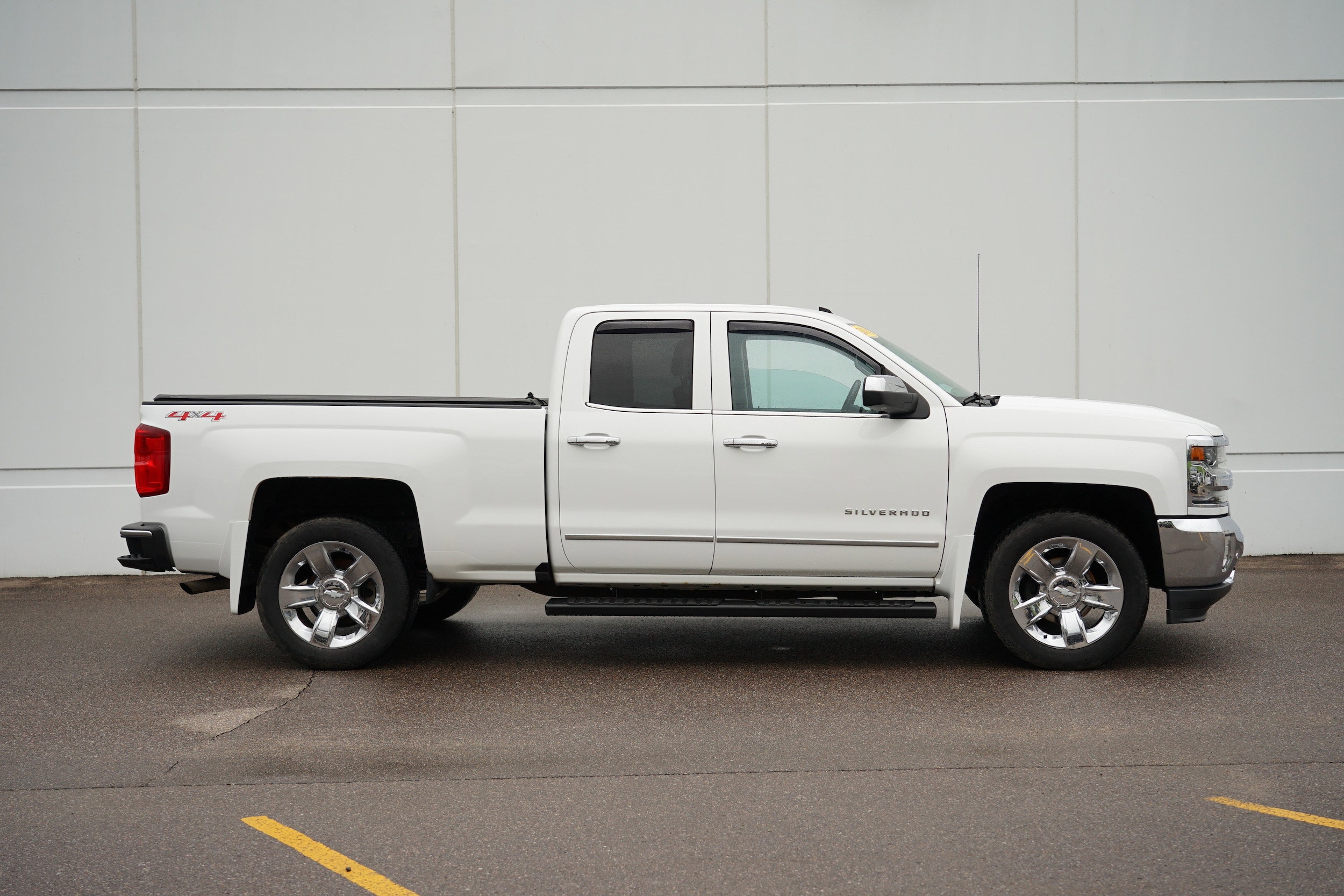 Used 2016 Chevrolet Silverado 1500 LTZ with VIN 1GCVKSEC5GZ209657 for sale in Cold Spring, MN