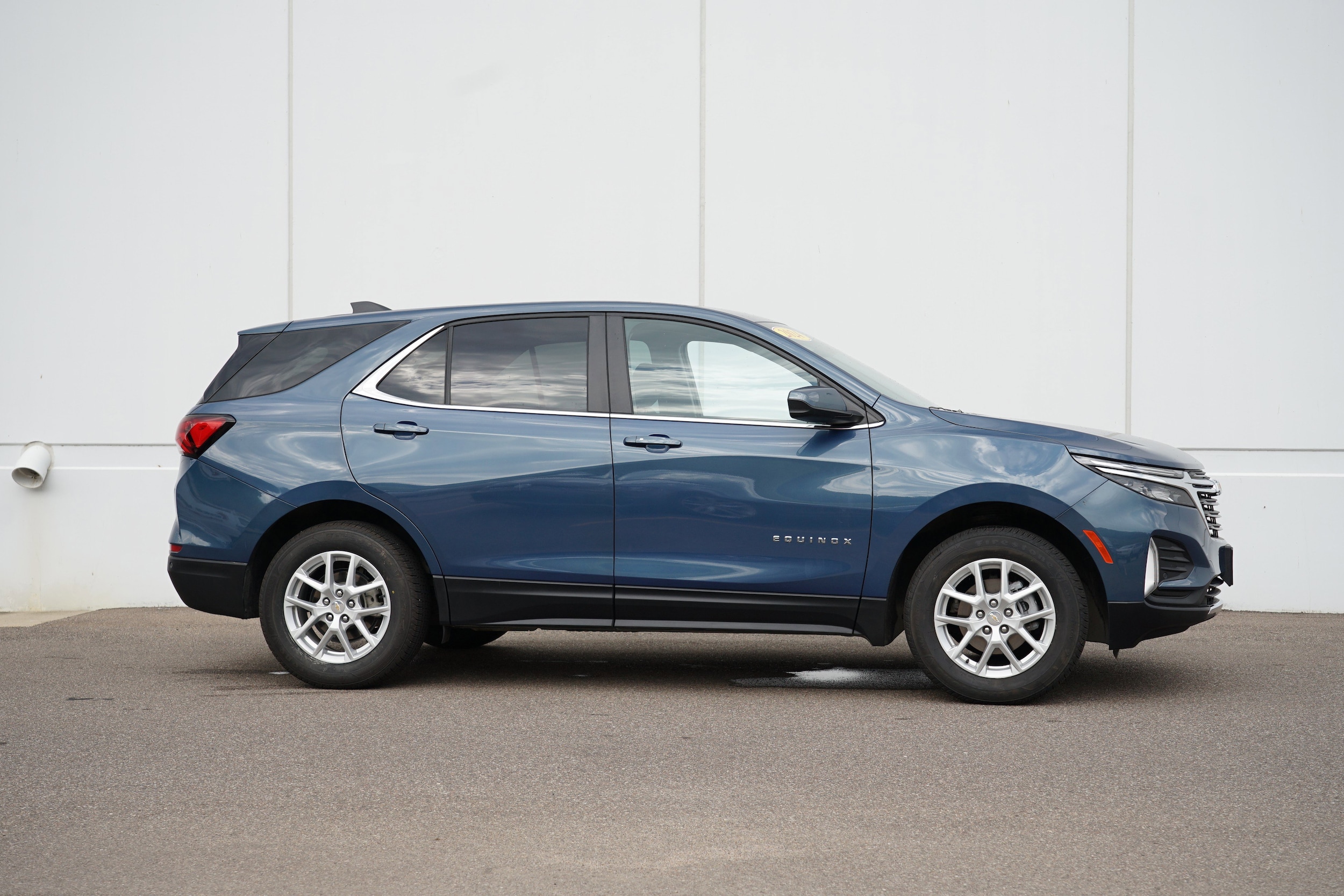 Used 2024 Chevrolet Equinox LT with VIN 3GNAXUEG7RL124514 for sale in Cold Spring, Minnesota