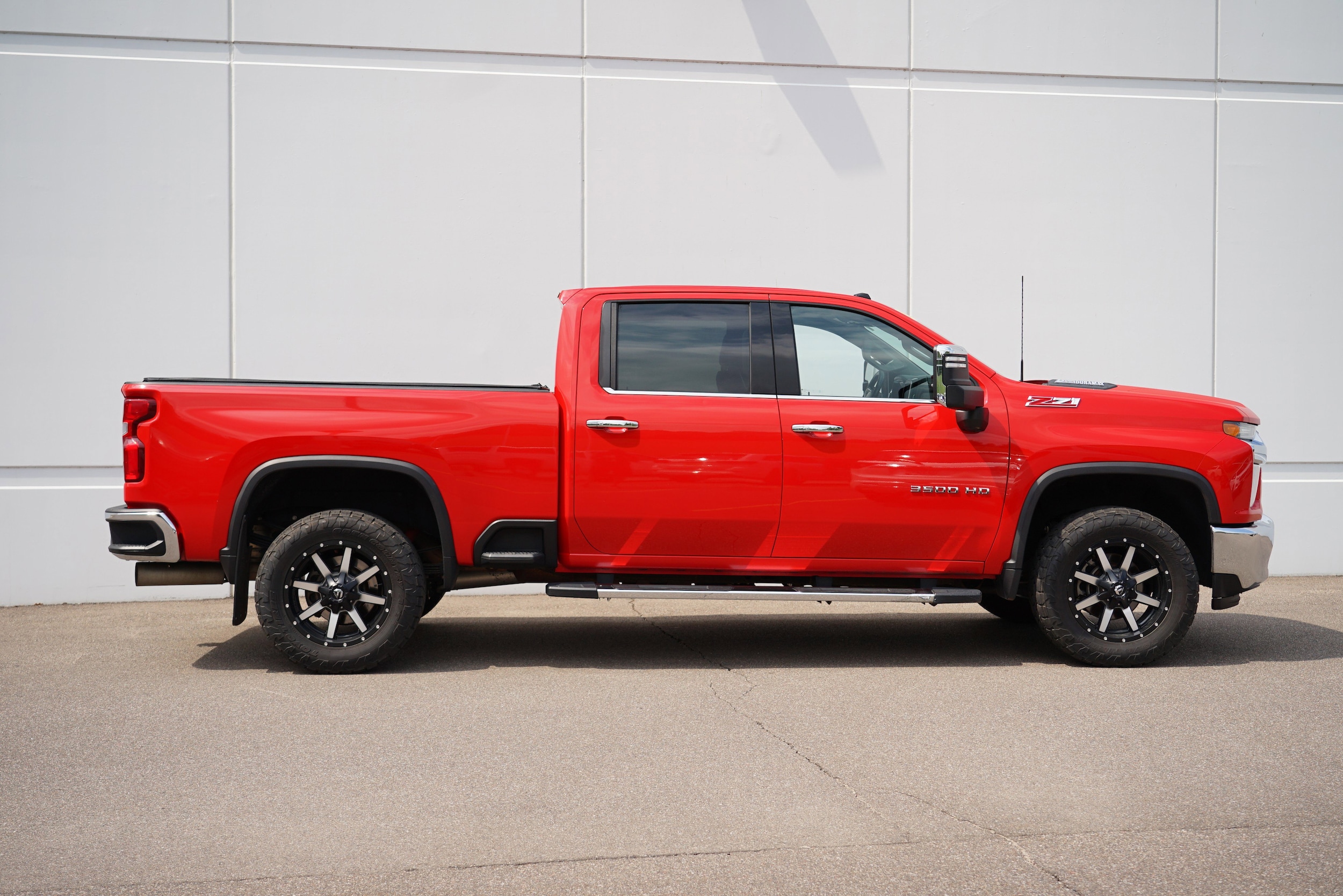 Used 2020 Chevrolet Silverado 3500HD LTZ with VIN 1GC4YUEY2LF143629 for sale in Cold Spring, Minnesota