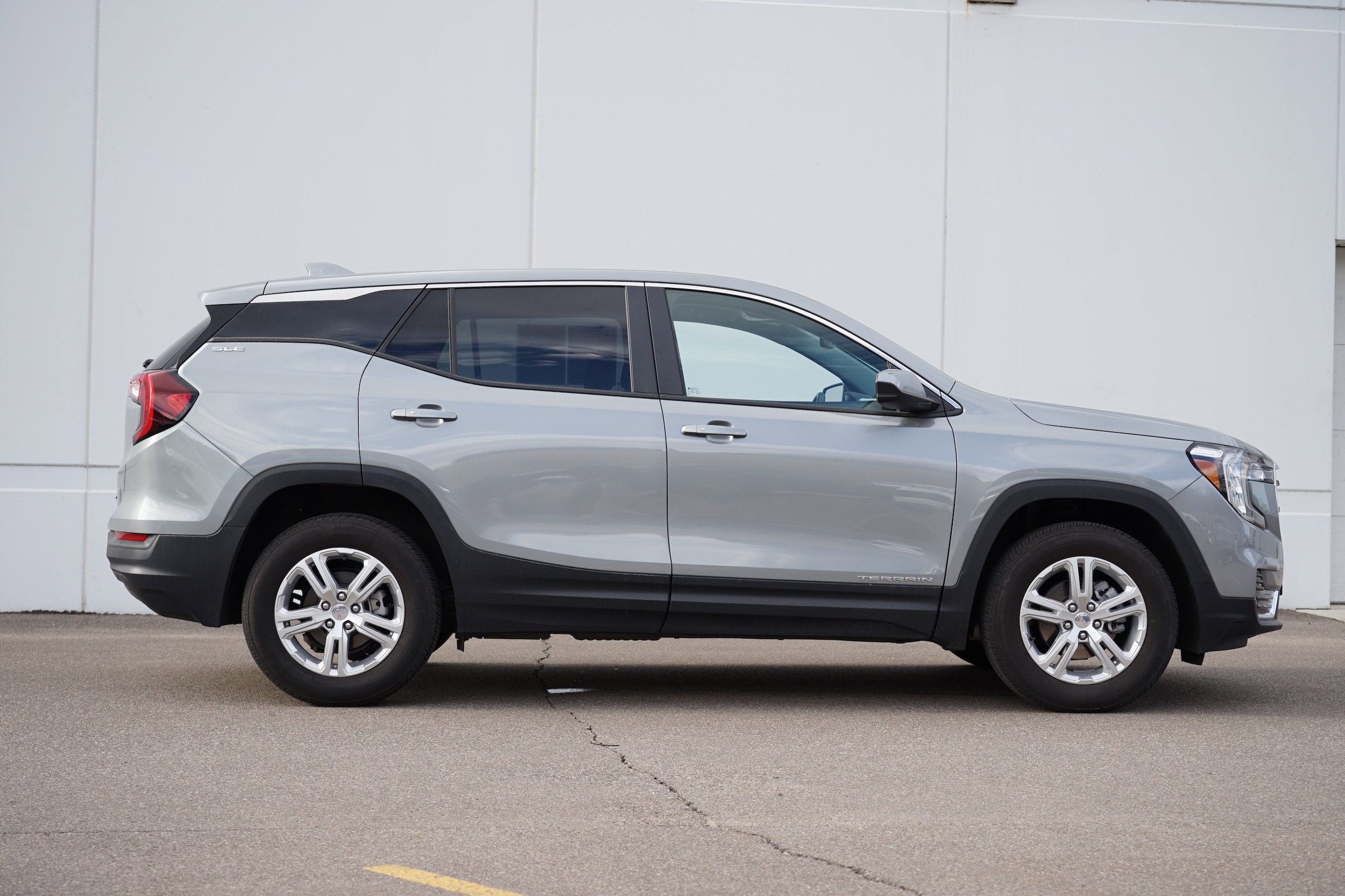 Used 2024 GMC Terrain SLE with VIN 3GKALTEG5RL336704 for sale in Cold Spring, Minnesota