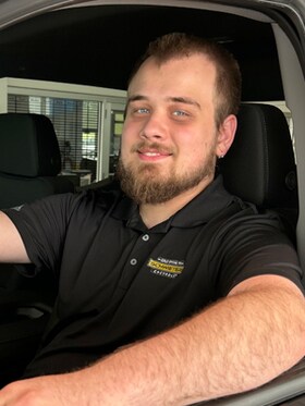Staff member Jacob from ID_3aca24