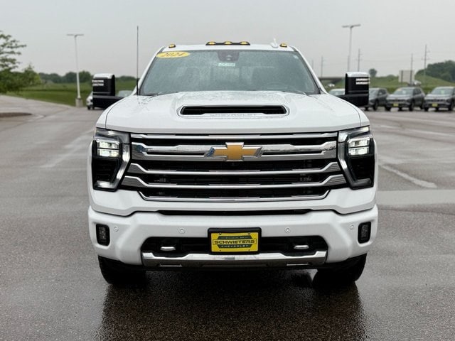 Used 2024 Chevrolet Silverado 3500HD High Country with VIN 1GC4YVEY4RF102773 for sale in Cold Spring, Minnesota