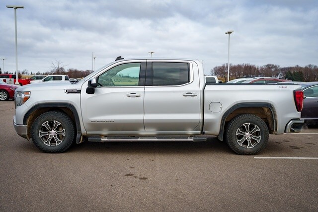 Used 2020 GMC Sierra 1500 SLE with VIN 1GTU9BEDXLZ170767 for sale in Cold Spring, Minnesota