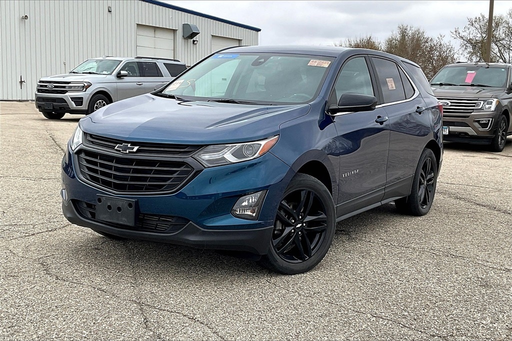 Used 2021 Chevrolet Equinox LT with VIN 3GNAXUEV3ML336821 for sale in Montevideo, Minnesota