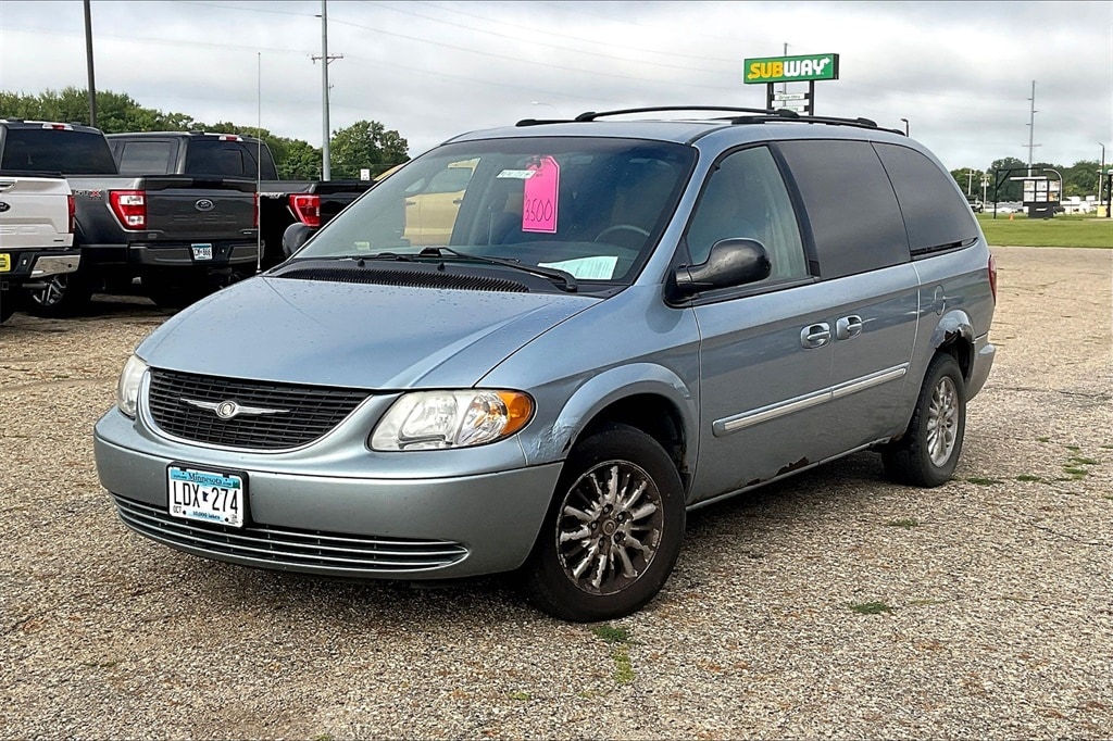 Used 2004 Chrysler Town & Country Touring with VIN 2C4GT54L34R553213 for sale in Cold Spring, MN