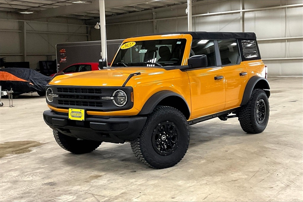 Used 2022 Ford Bronco 4-Door  with VIN 1FMEE5DP5NLA75323 for sale in Montevideo, Minnesota
