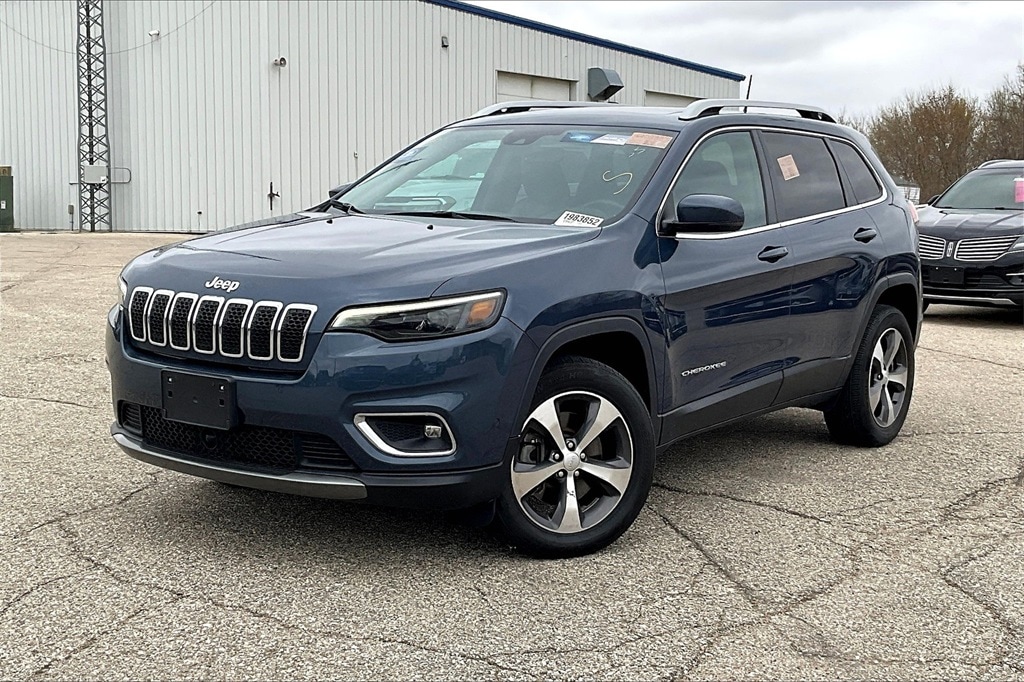Used 2021 Jeep Cherokee Limited with VIN 1C4PJMDX1MD193302 for sale in Montevideo, Minnesota