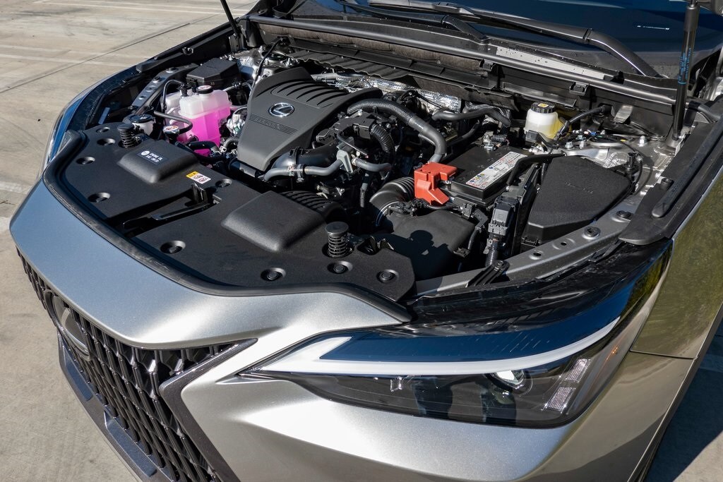 2026 Lexus NX 350 photo 4