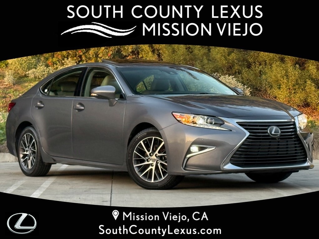 2016 Lexus ES 350's photo