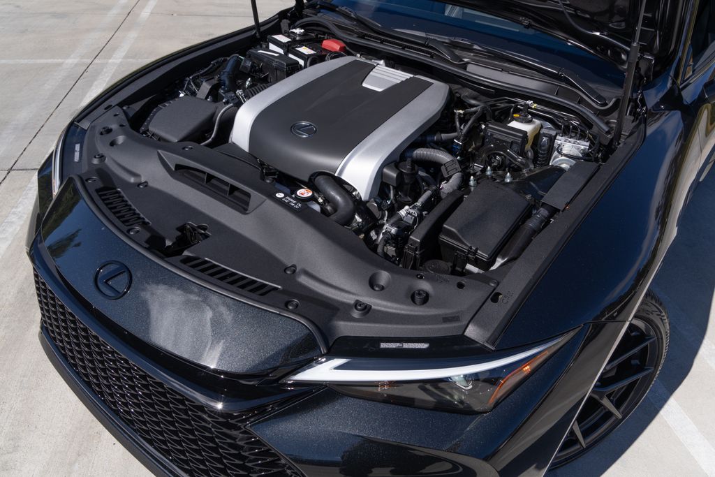 2026 Lexus IS 350 F SPORT DESIGN - Photo 6