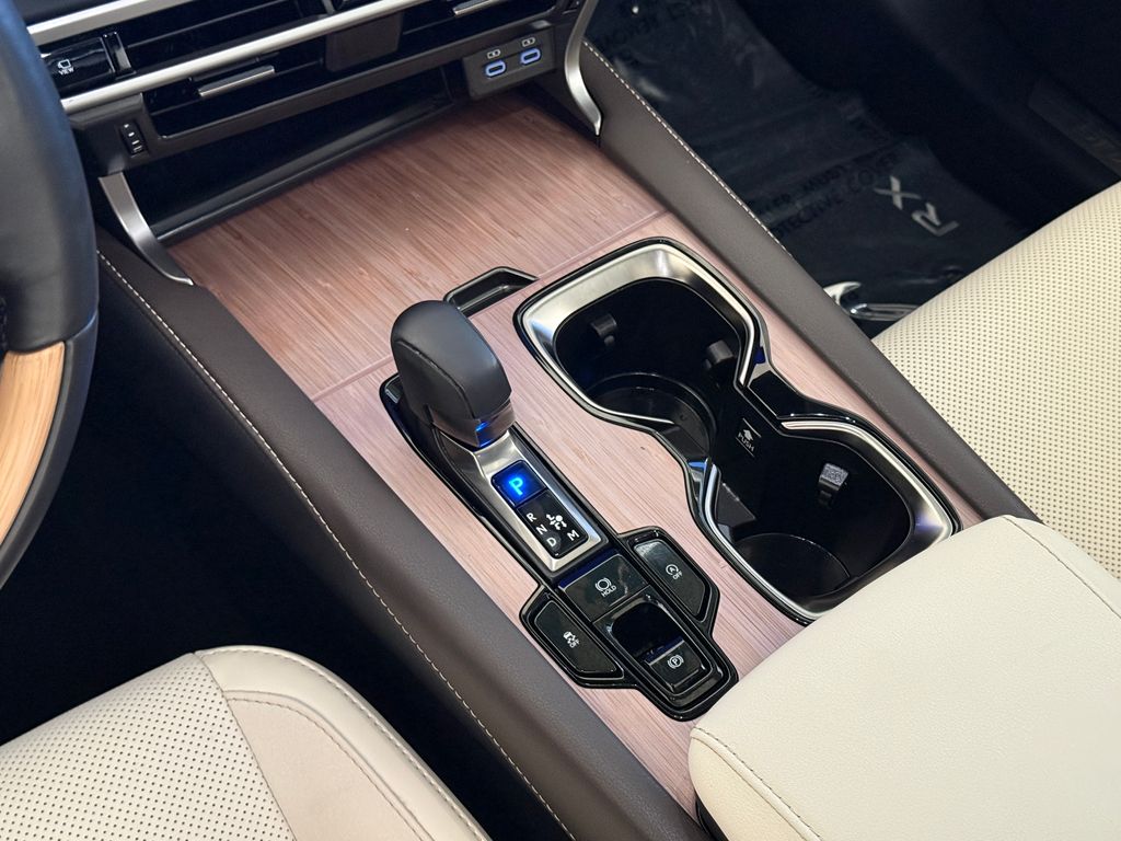 2024 Lexus RX 350 - Photo 21