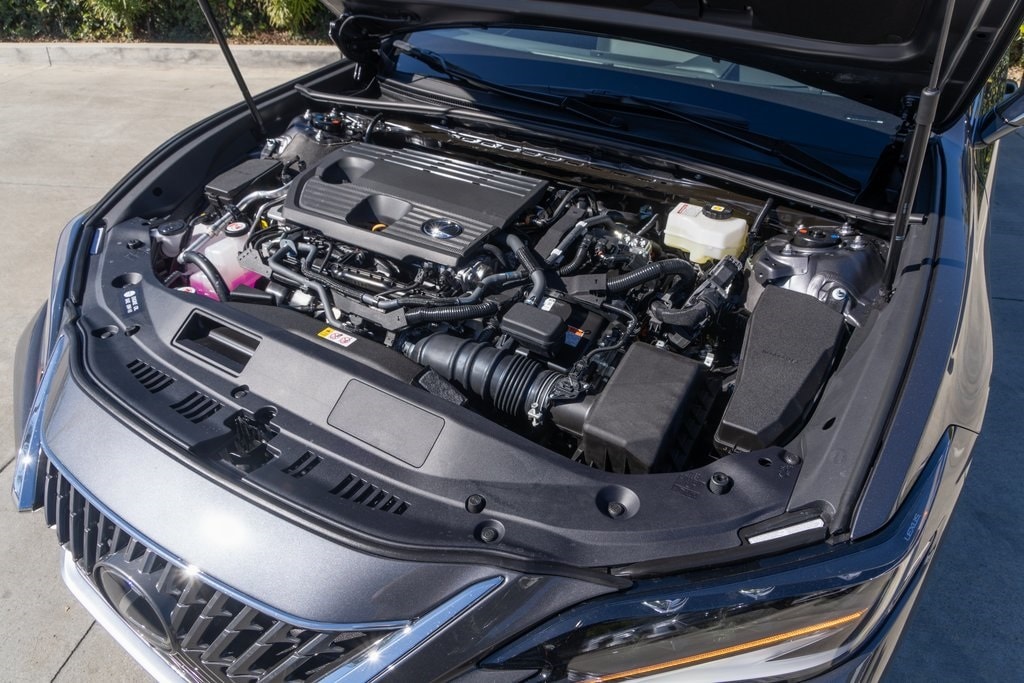 New 2025 Lexus ES 300h Luxury SEDAN