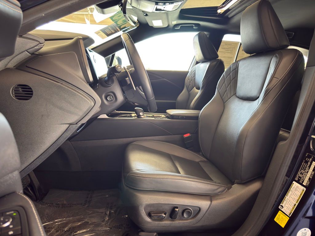 2023 Lexus RX 350 - Photo 16