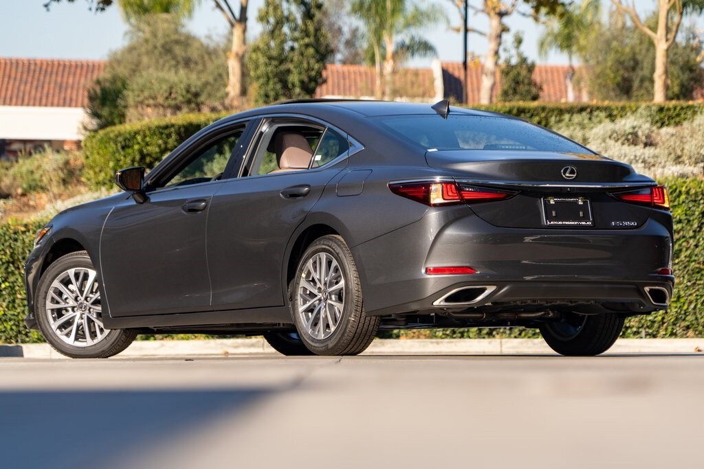 2025 Lexus ES 350 Base photo 2