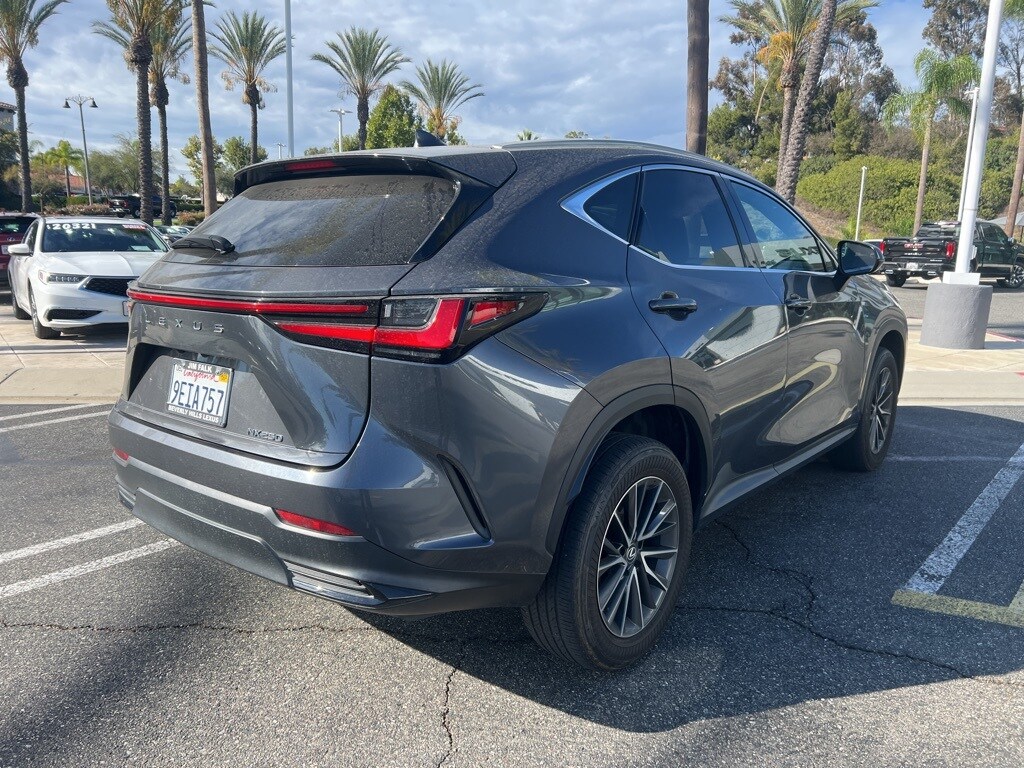 2022 Lexus NX 250 Premium photo 2