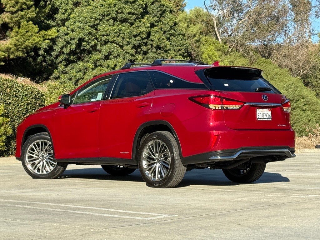 2022 Lexus RX 450hL Luxury photo 2