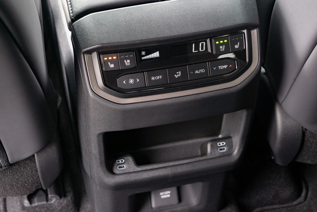 2026 Lexus TX 500h F-Sport Premium - Photo 16