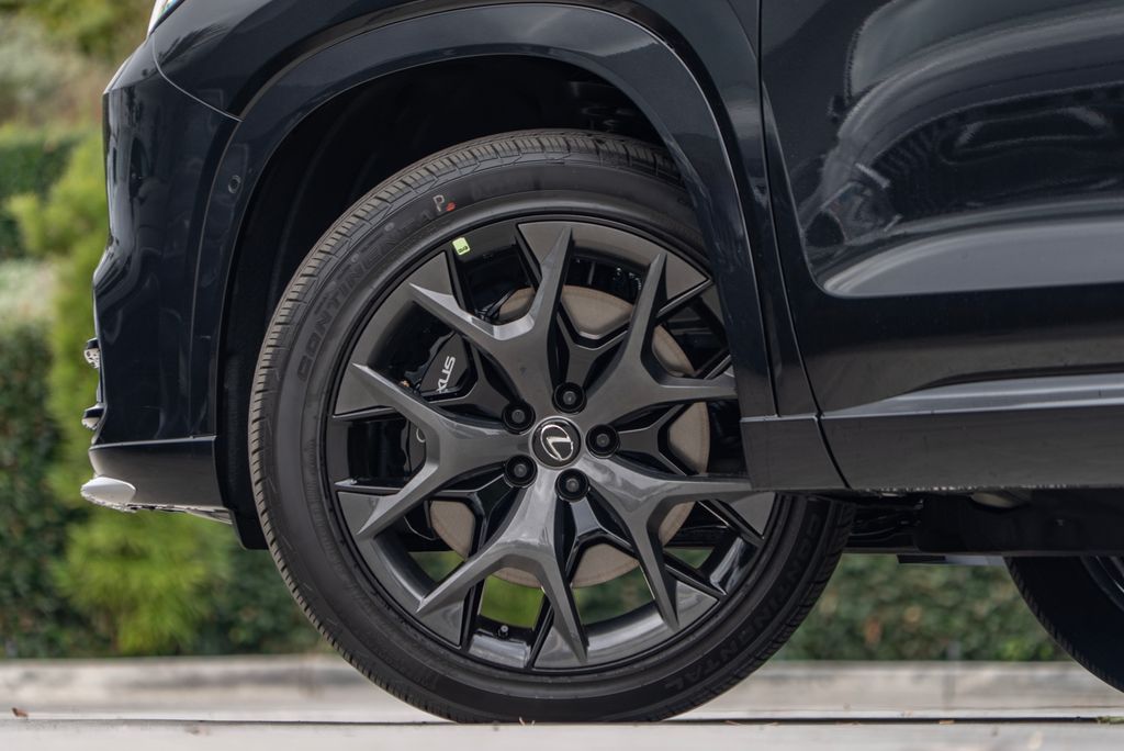 2026 Lexus TX 500h F-Sport Premium - Photo 8