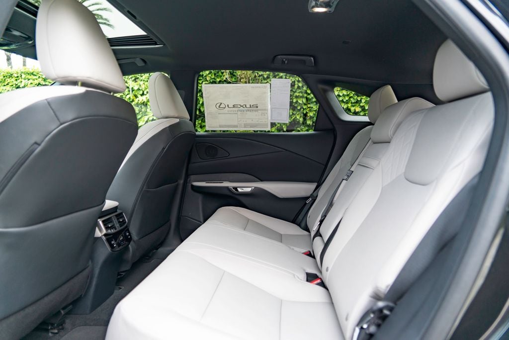 2026 Lexus RX 350 Premium - Photo 16