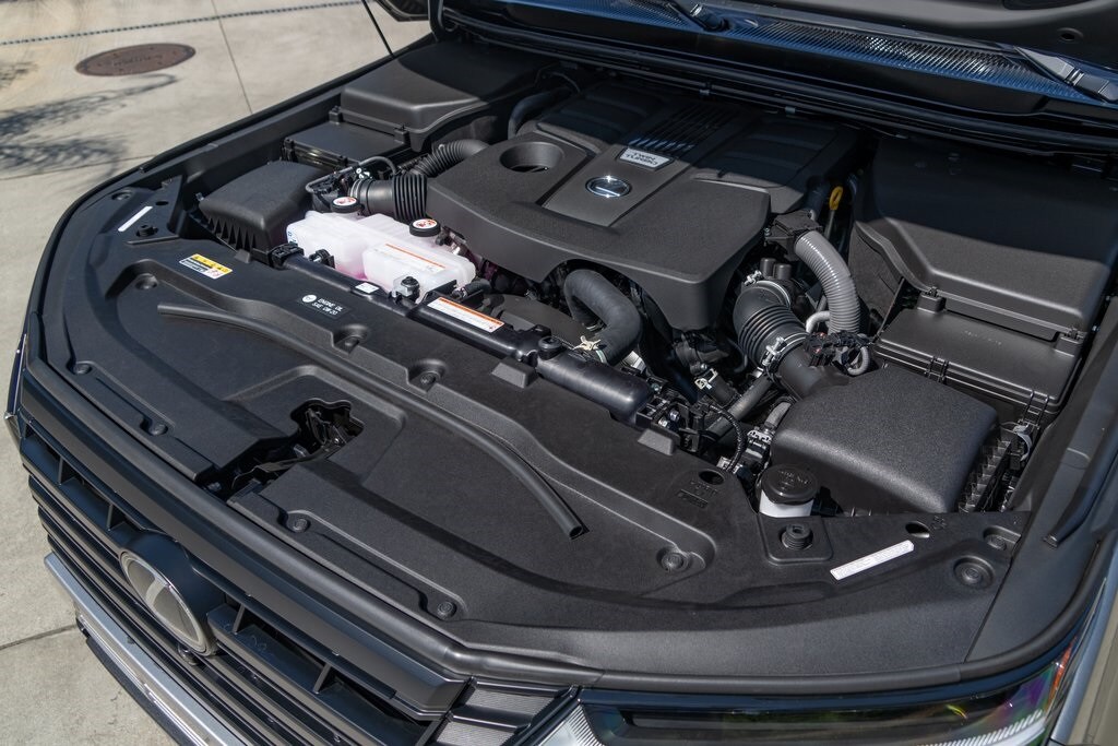 2025 Lexus GX 550 Luxury photo 4