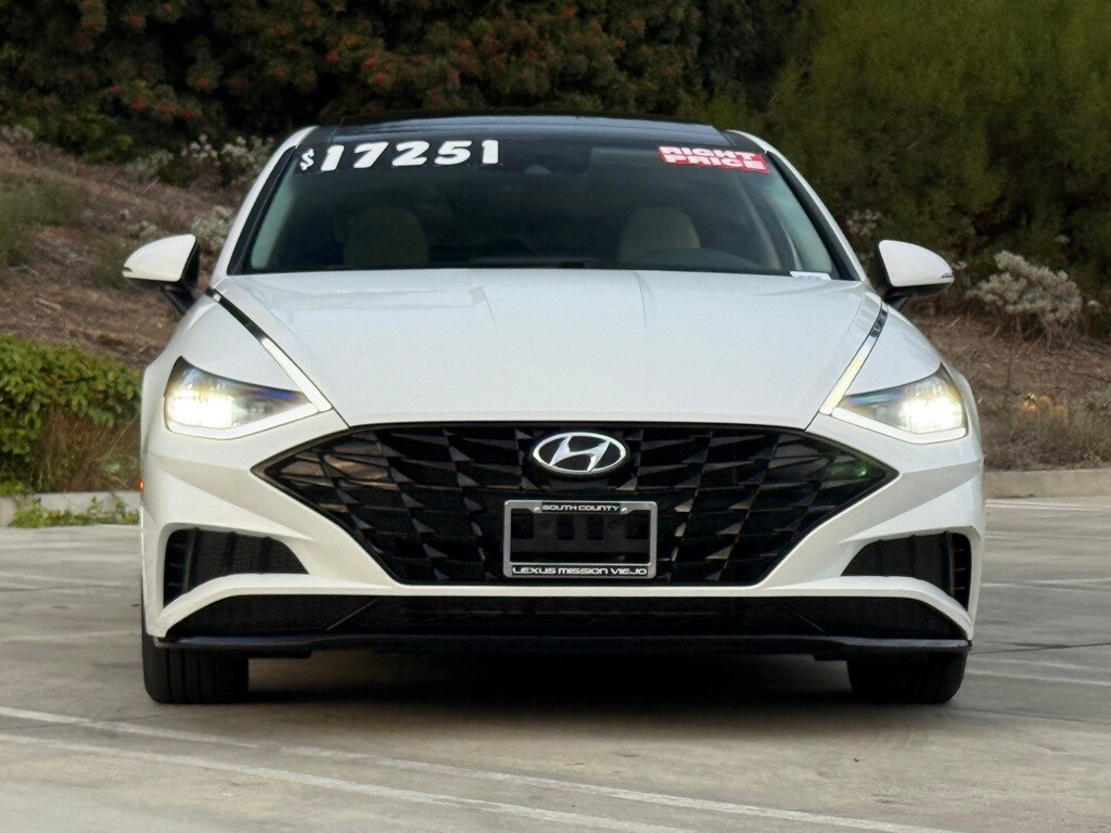 2020 Hyundai Sonata Convenience SEL Premium photo 4