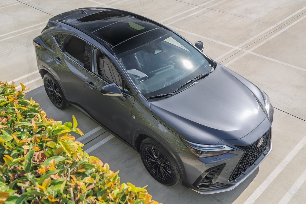 2026 Lexus NX 350h F SPORT Handling photo 3