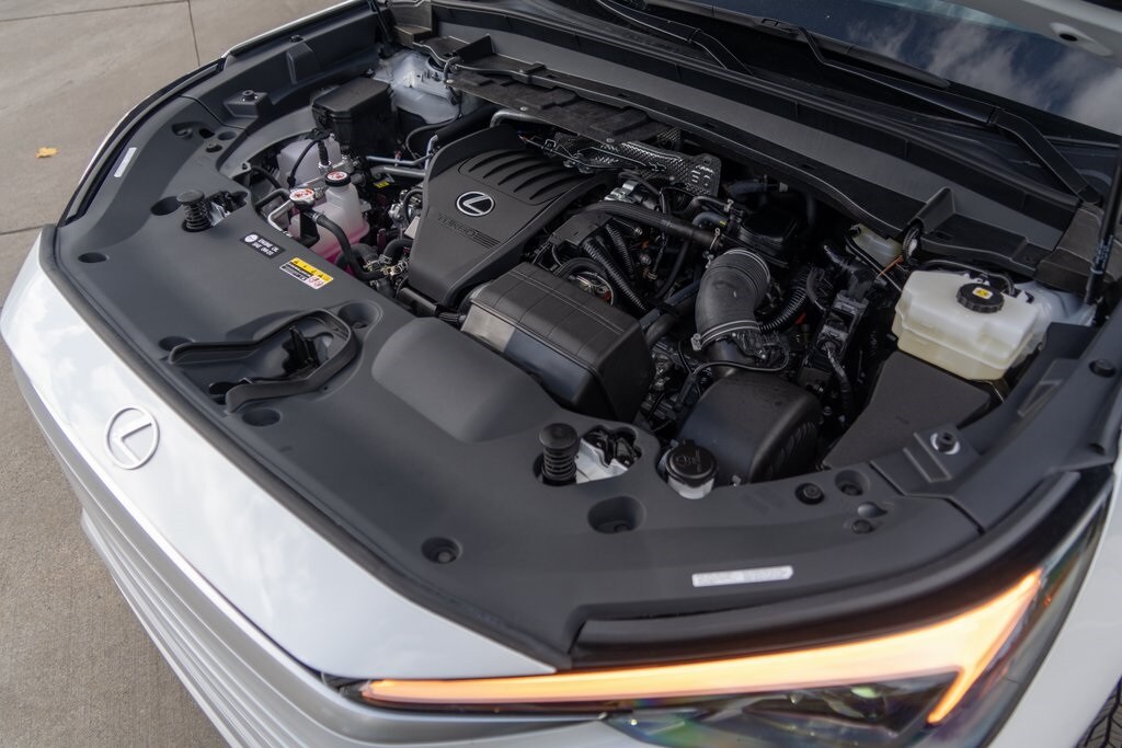 2026 Lexus TX 500h F SPORT Performance Premium photo 4