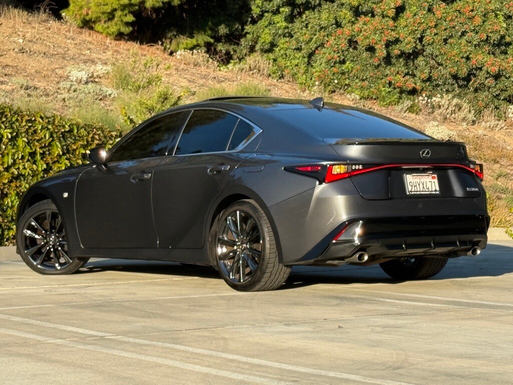 2023 Lexus IS 350 F SPORT photo 2