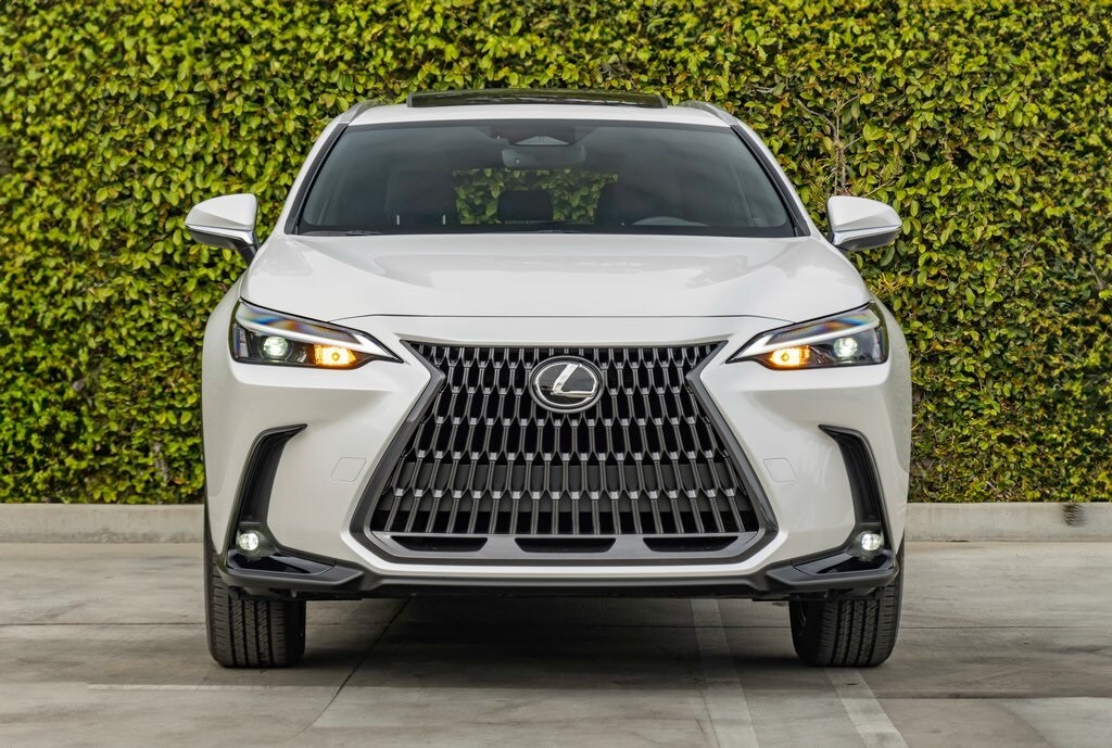 2026 Lexus NX 350 Premium photo 3