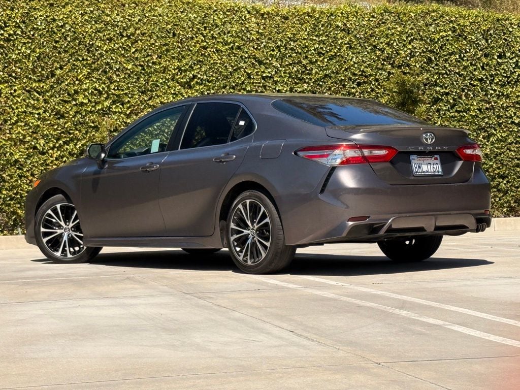 Used 2018 Toyota Camry SE with VIN 4T1B11HK5JU644357 for sale in Mission Viejo, CA