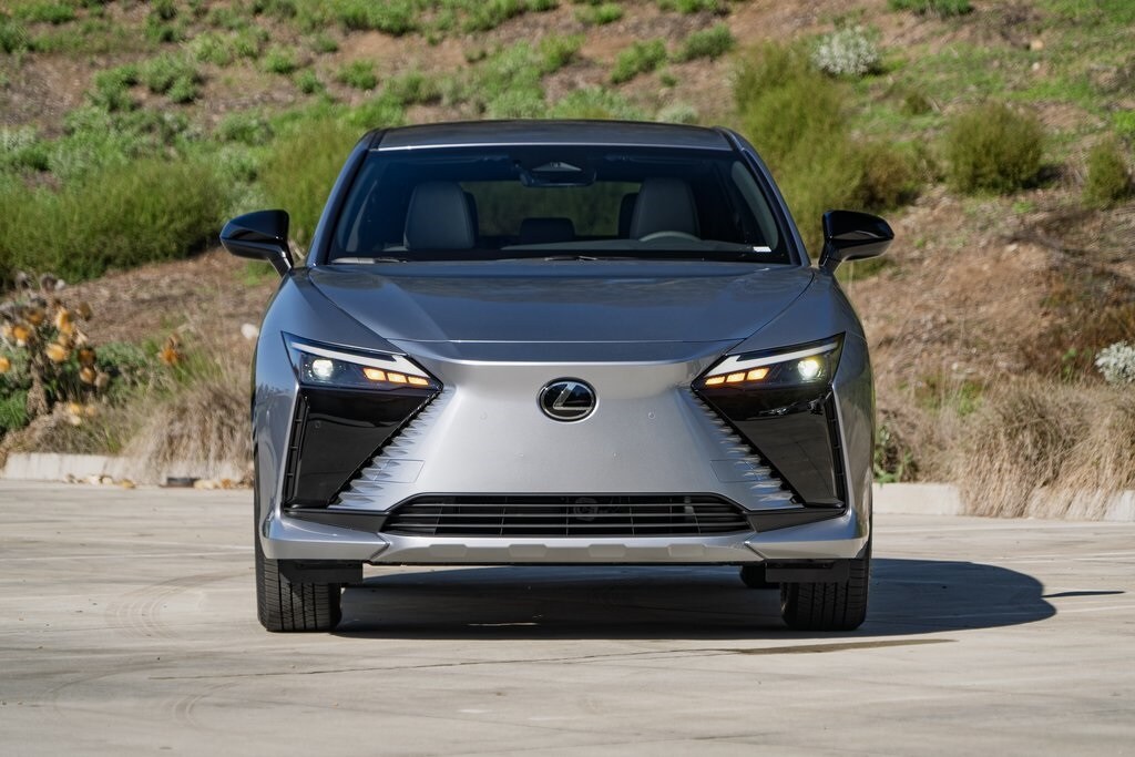 2026 Lexus RZ 450e photo 3