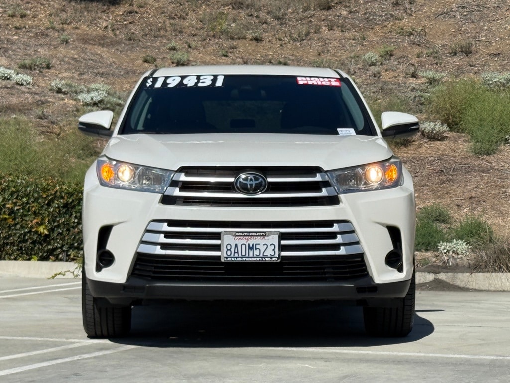 Used 2017 Toyota Highlander LE