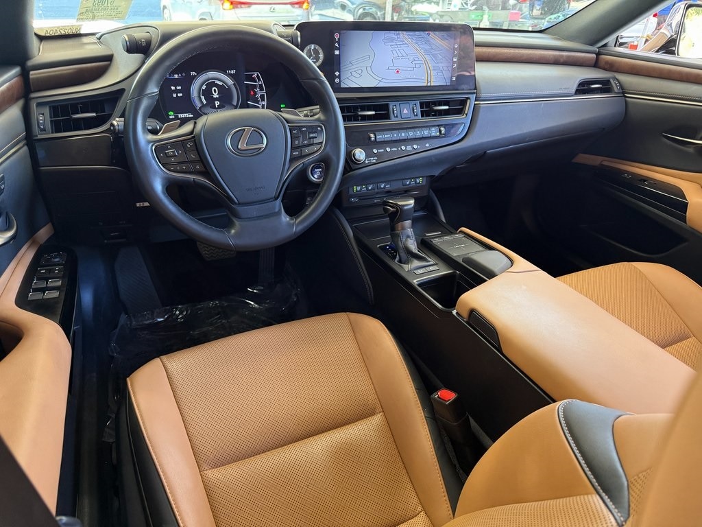 Certified 2022 Lexus ES 300h SEDAN