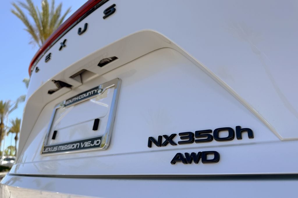 2026 Lexus NX 350h F-Sport - Photo 8