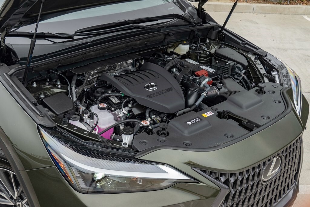 2026 Lexus NX 350 Premium photo 4