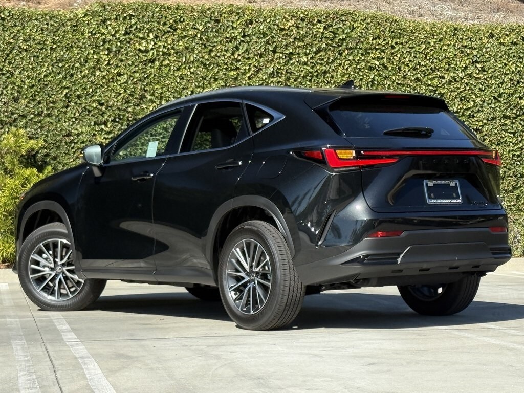 2026 Lexus NX 350h Premium photo 2