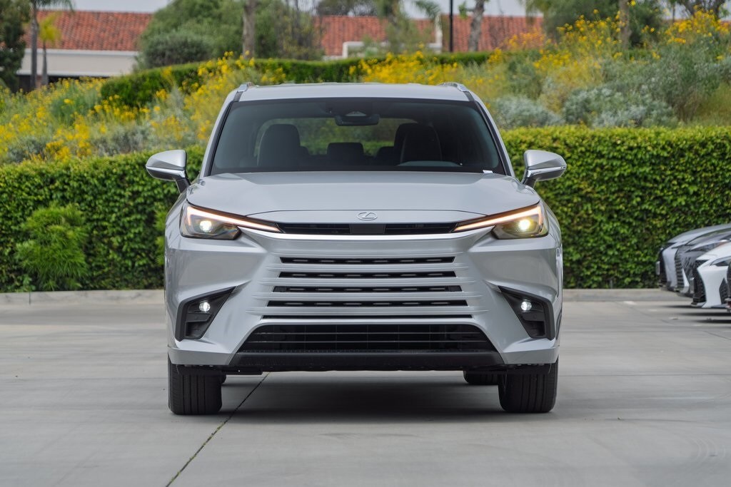 2026 Lexus TX 350 photo 3