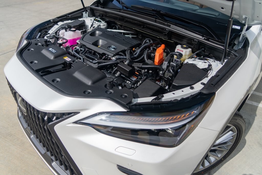 2026 Lexus NX 350h Luxury AWD photo 3