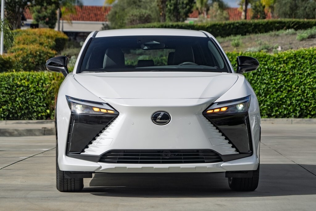 2026 Lexus RZ 450e photo 3
