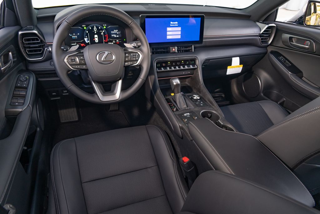 2026 Lexus IS 350 F SPORT DESIGN - Photo 13