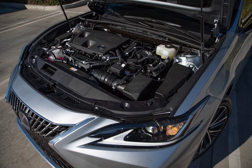 New 2025 Lexus ES 350 Base SEDAN