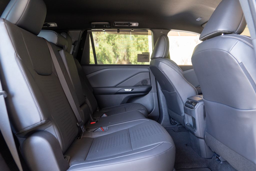 2026 Lexus TX 350 - Photo 19