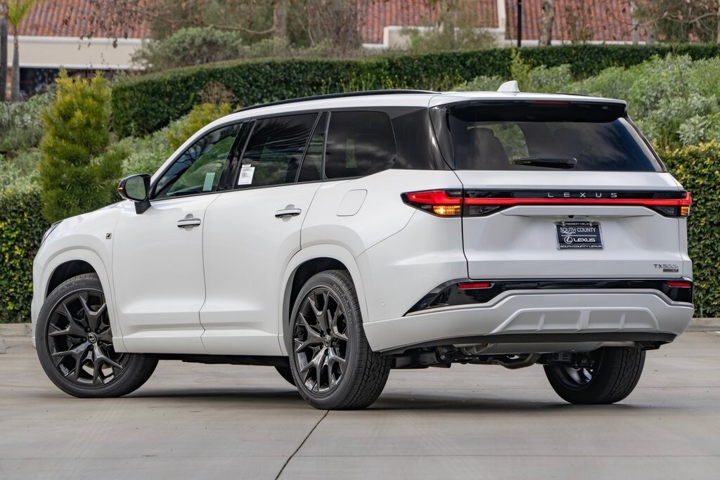 2026 Lexus TX 500h F SPORT Performance Premium photo 2