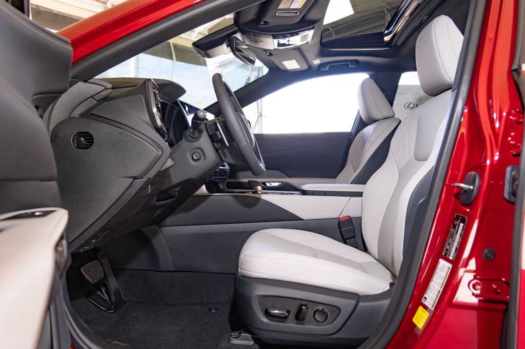 2026 Lexus RX 350 Premium - Photo 17