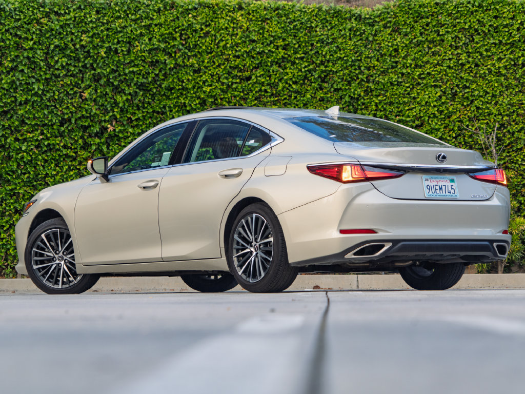 Certified 2025 Lexus ES 350 SEDAN