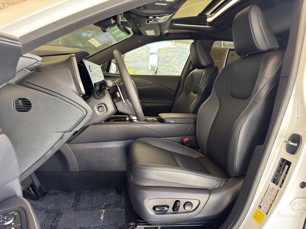 2024 Lexus RX 350 - Photo 19